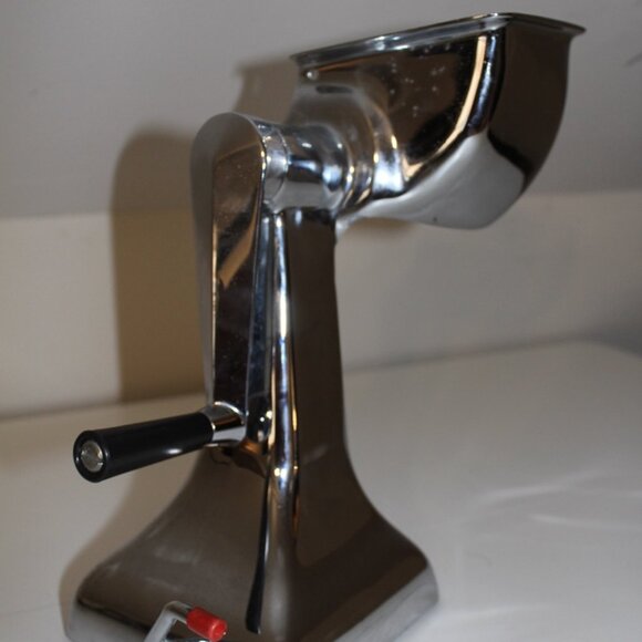 Brand New Star Wars Death Star Waffle Maker ThinkGeek Disney Kitchen Appliance - Picture 7 of 9